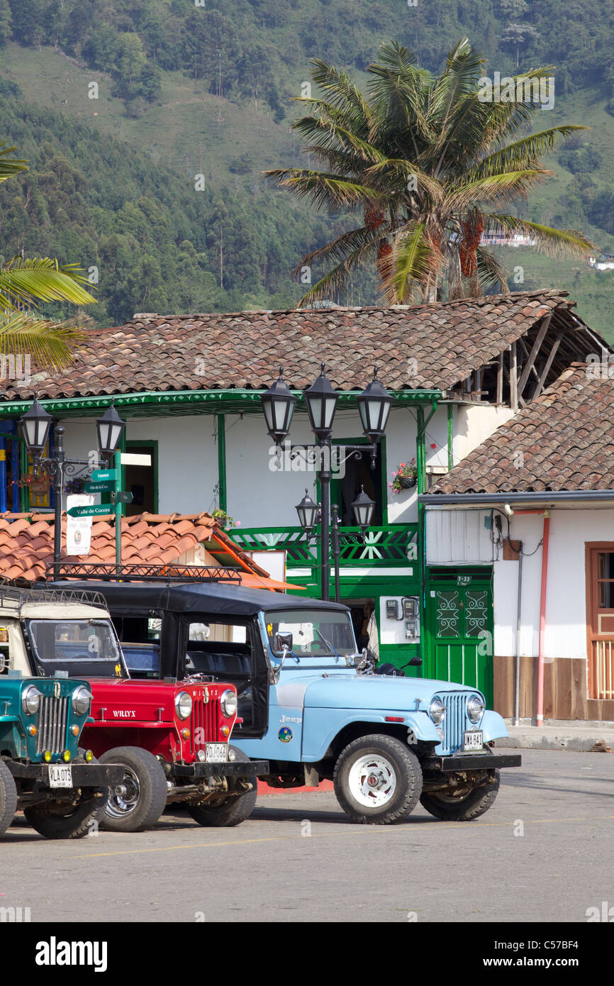 WIllys jeep en Salento, Colombia Fotografía de stock - Alamy