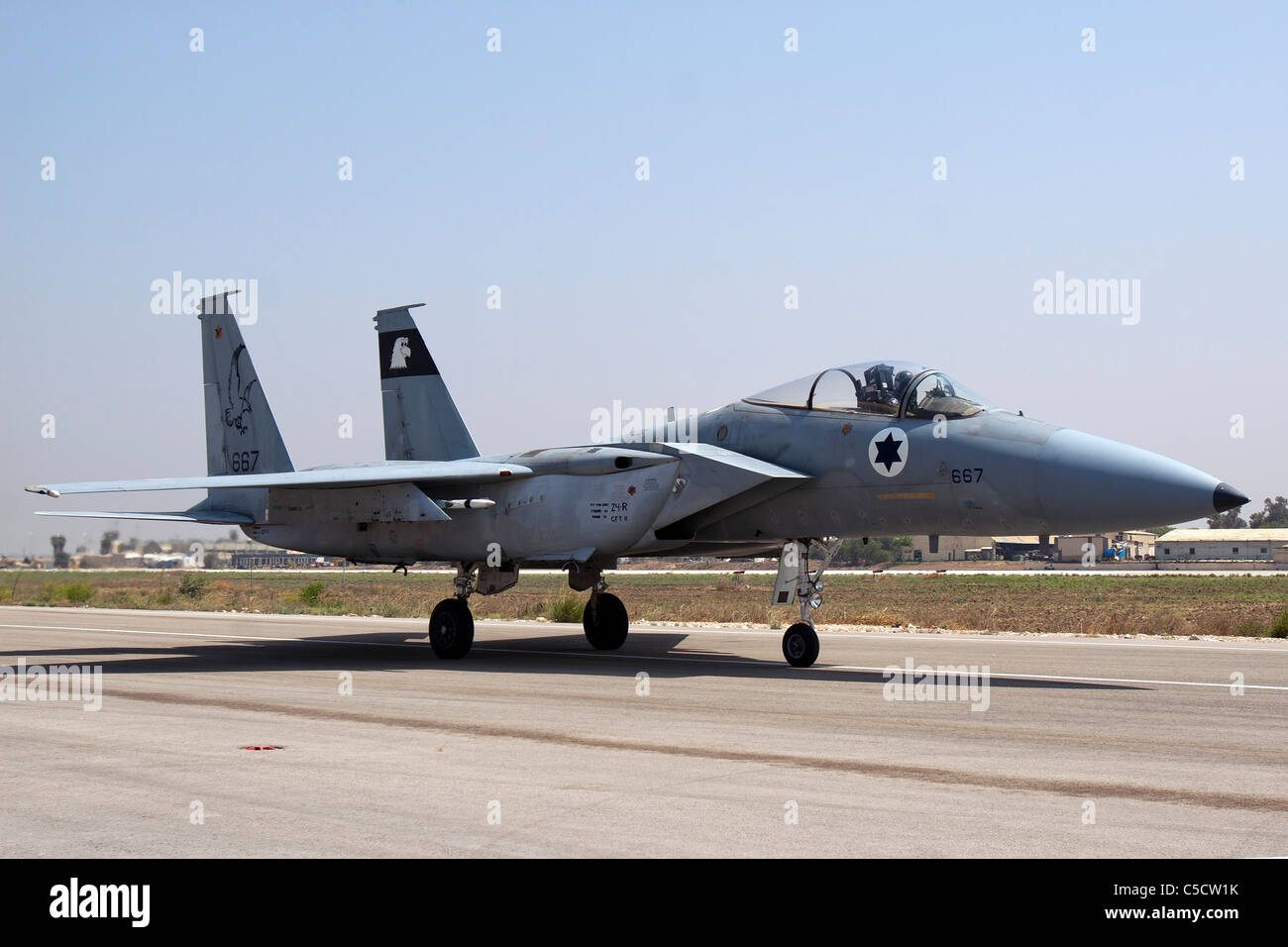 La fuerza aérea israelí de aviones de combate F-15C en el suelo Foto de stock