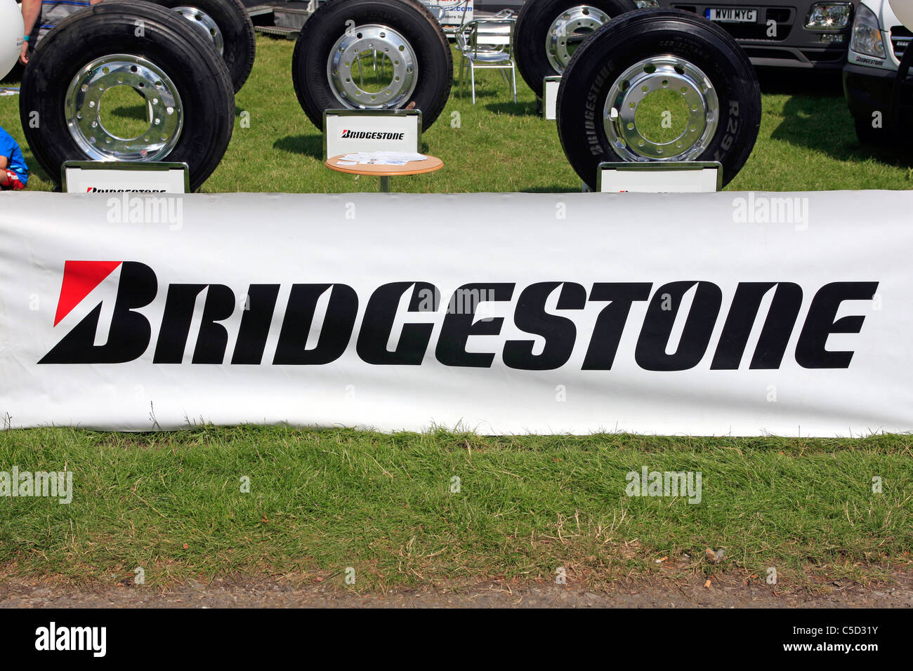 Neumáticos Bridgestone Logo Fotografía de stock - Alamy