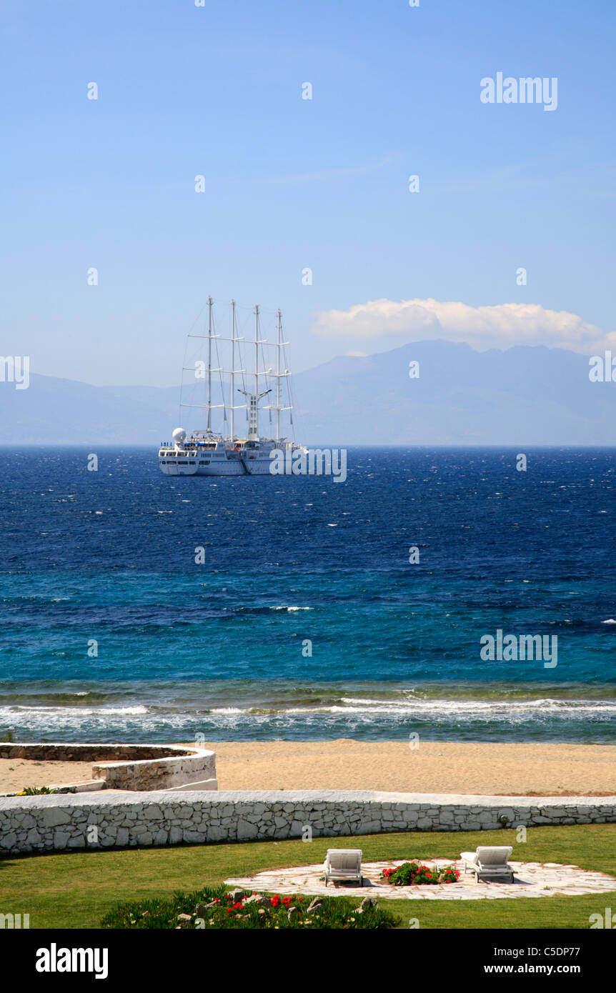 La playa Megali Ammos Mykonos Cyclades islas griegas del Mar Egeo, Grecia UE EUROPA Unión Europea Foto de stock