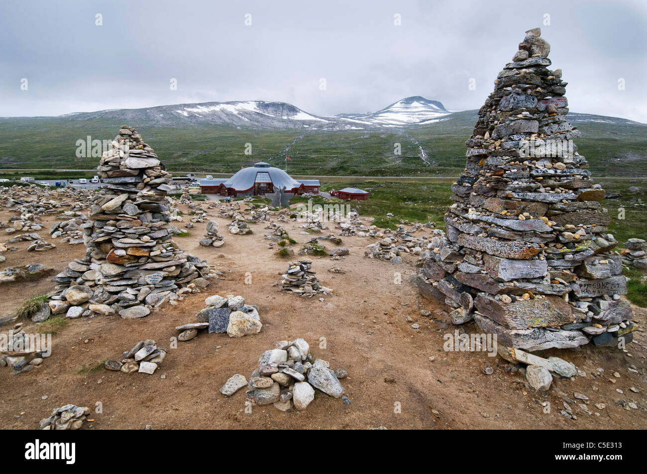 Vista del centro de círculo polar en la Montaña de Sal en Noruega Foto de stock