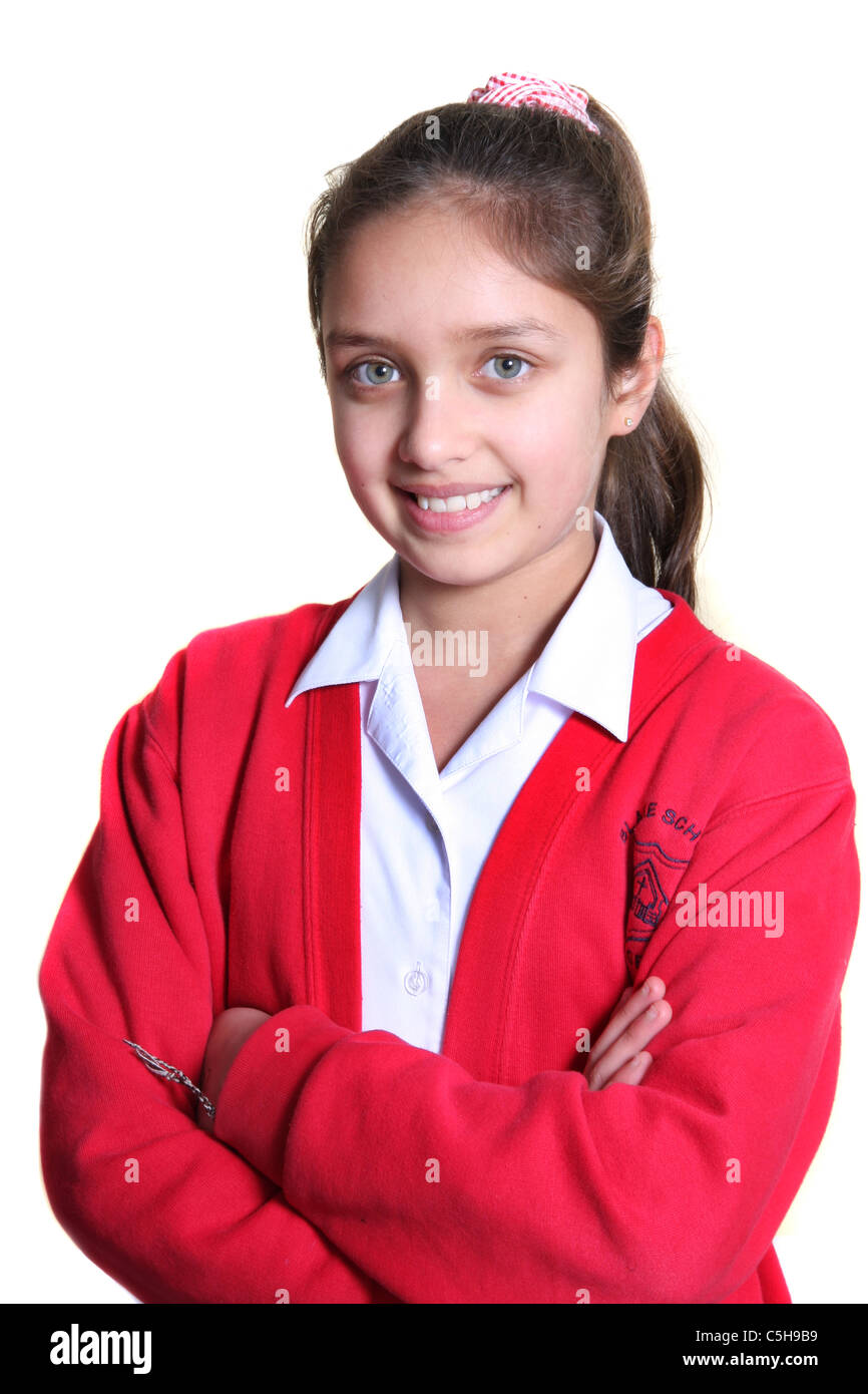 Una niña vestida con su uniforme escolar Fotografía de stock - Alamy