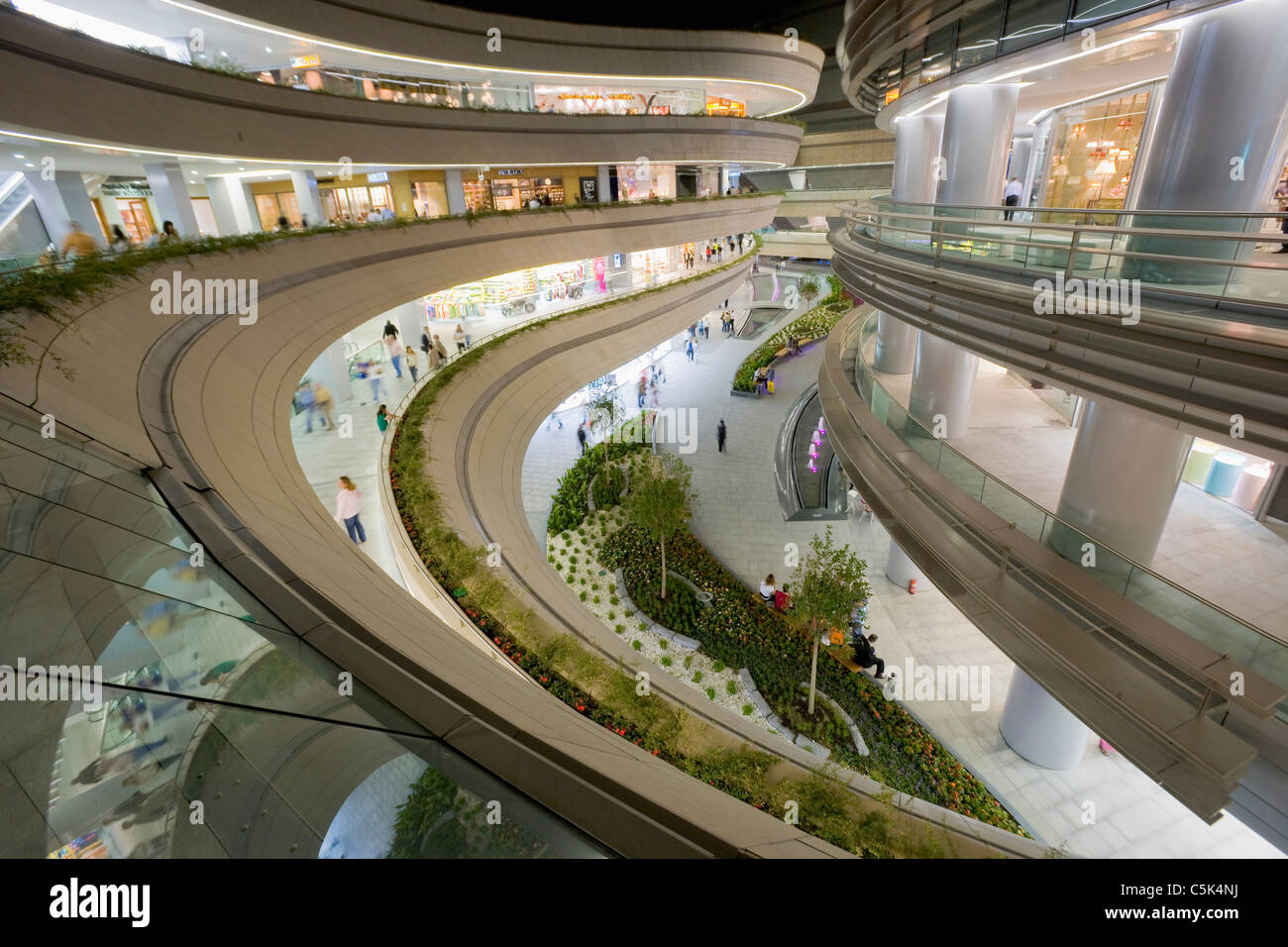 Kanyon Shopping Mall, Levent, Istanbul, Turquía Fotografía de stock - Alamy