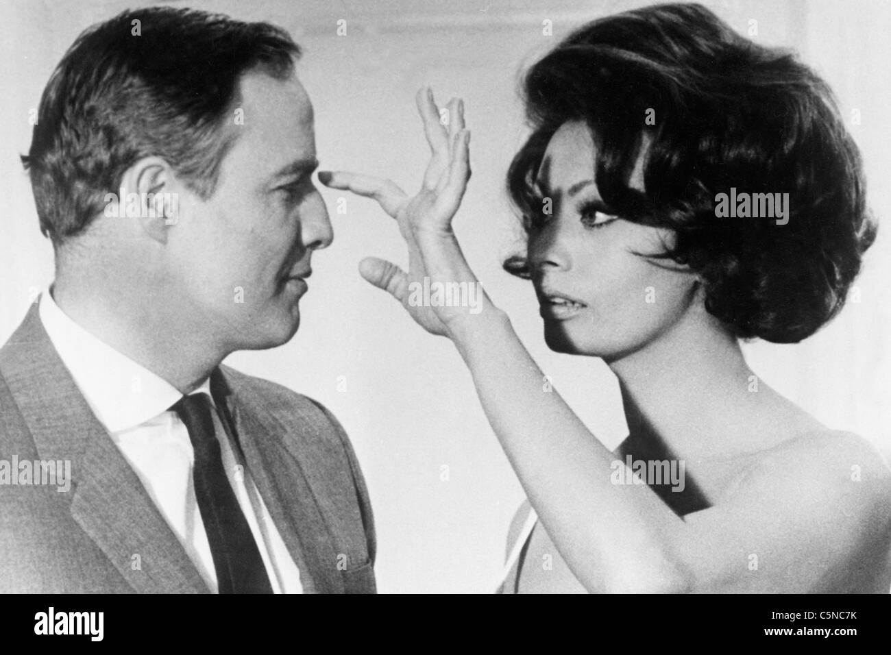 Sophia Loren, Marlon Brando Foto de stock