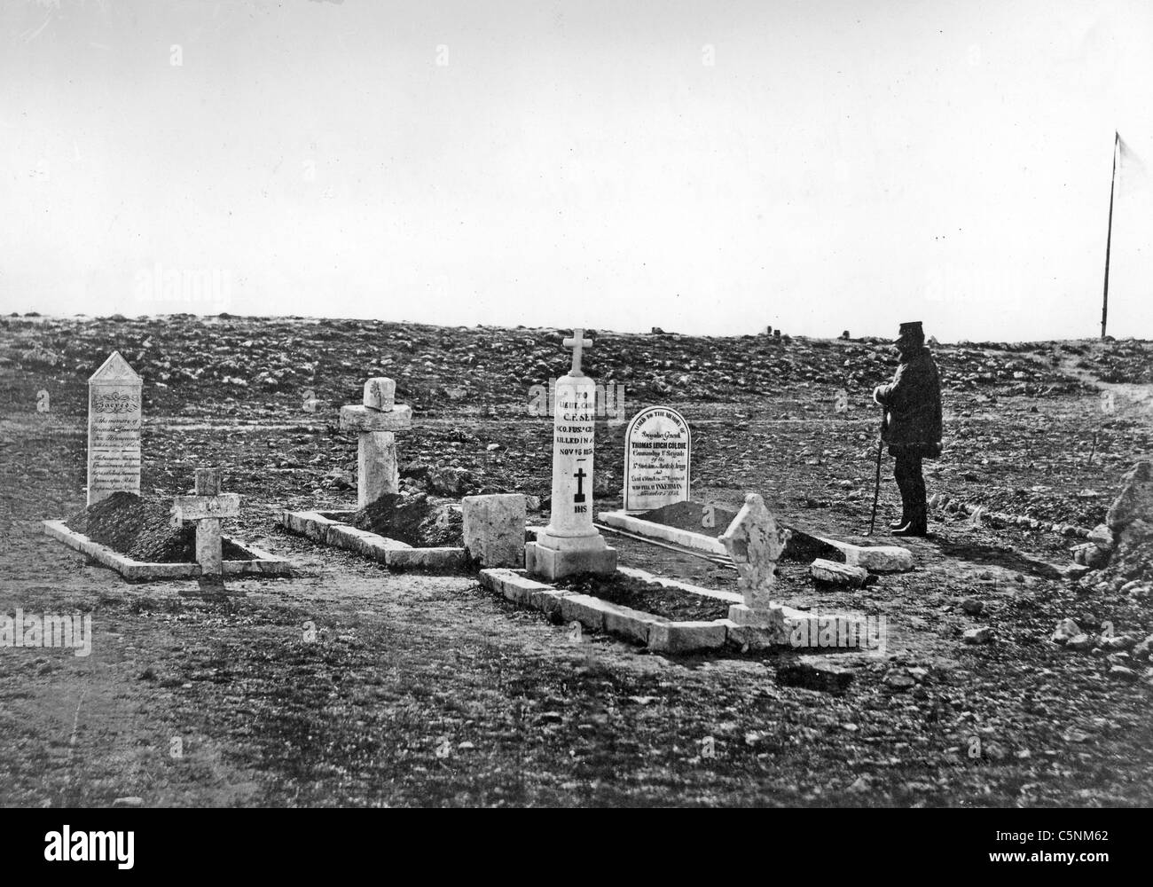 Guerra de Crimea (1853-1856), las tumbas de los soldados británicos muertos en Inkerman 5 de noviembre de 1854. Consulte la descripción . Foto Roger Fenton Foto de stock