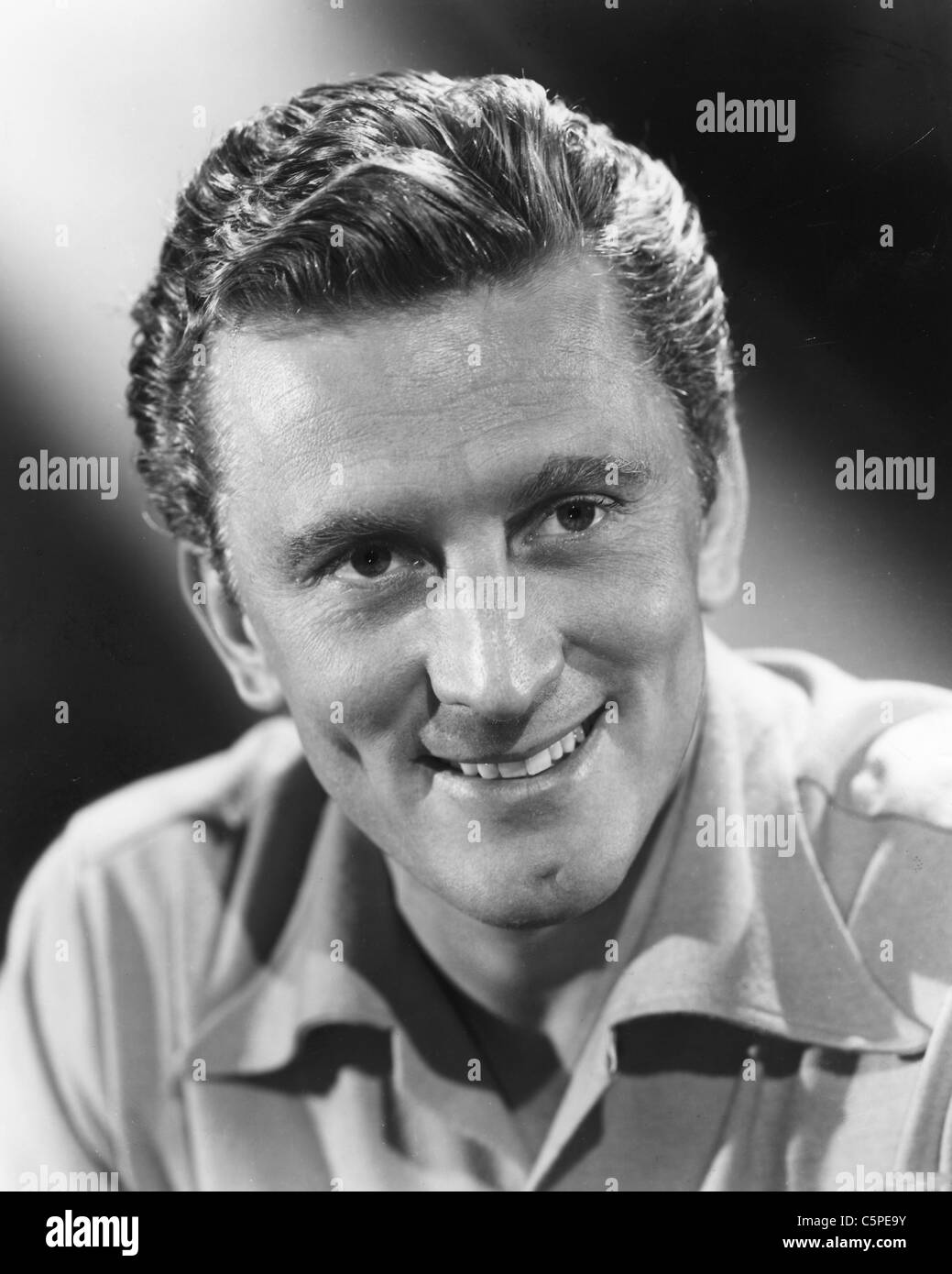 KIRK DOUGLAS - actor de cine estadounidense acerca de 1948 Foto de stock