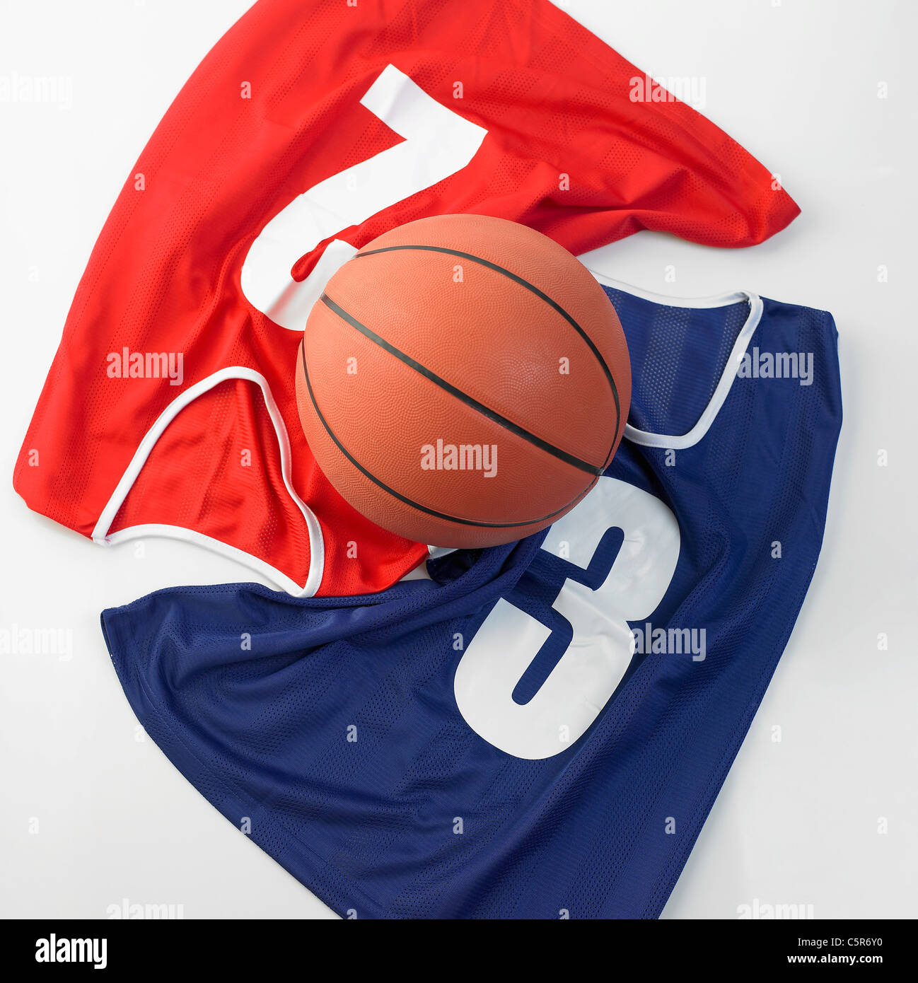 Uniformes de baloncesto fotografías e imágenes de alta resolución - Alamy