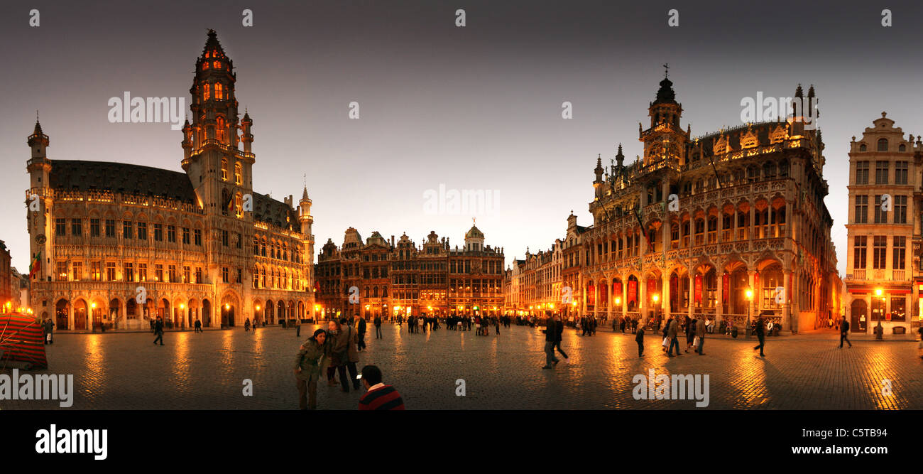 Panorama de la grand place de Bruselas, Bélgica Foto de stock
