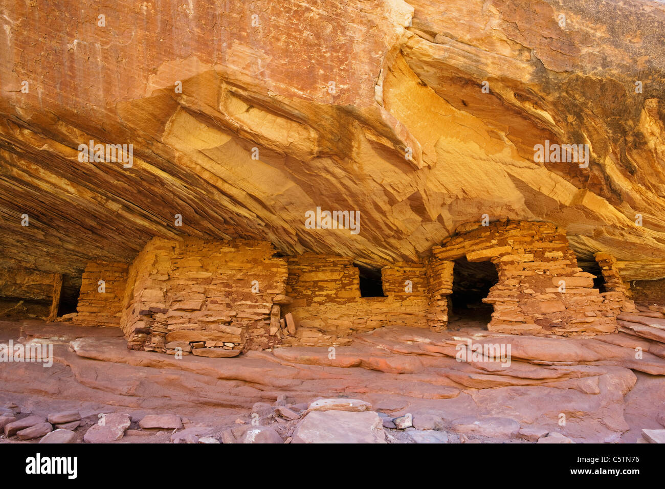 Estados Unidos, Utah, ruinas indias en North Fork de Mule Canyon, Cedro mesa Foto de stock