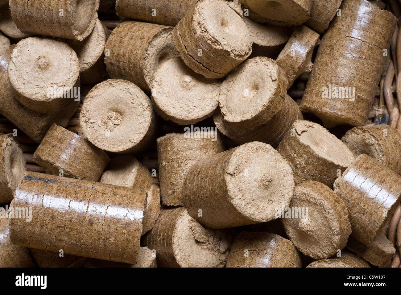 Briquetas, pelets y astillas de madera