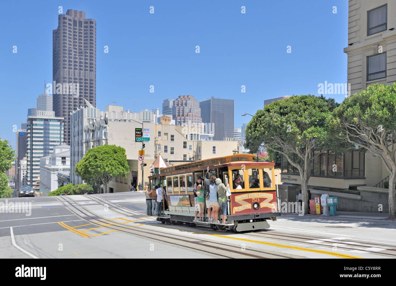 Tranvía histórico en el centro de San Francisco. Foto de stock