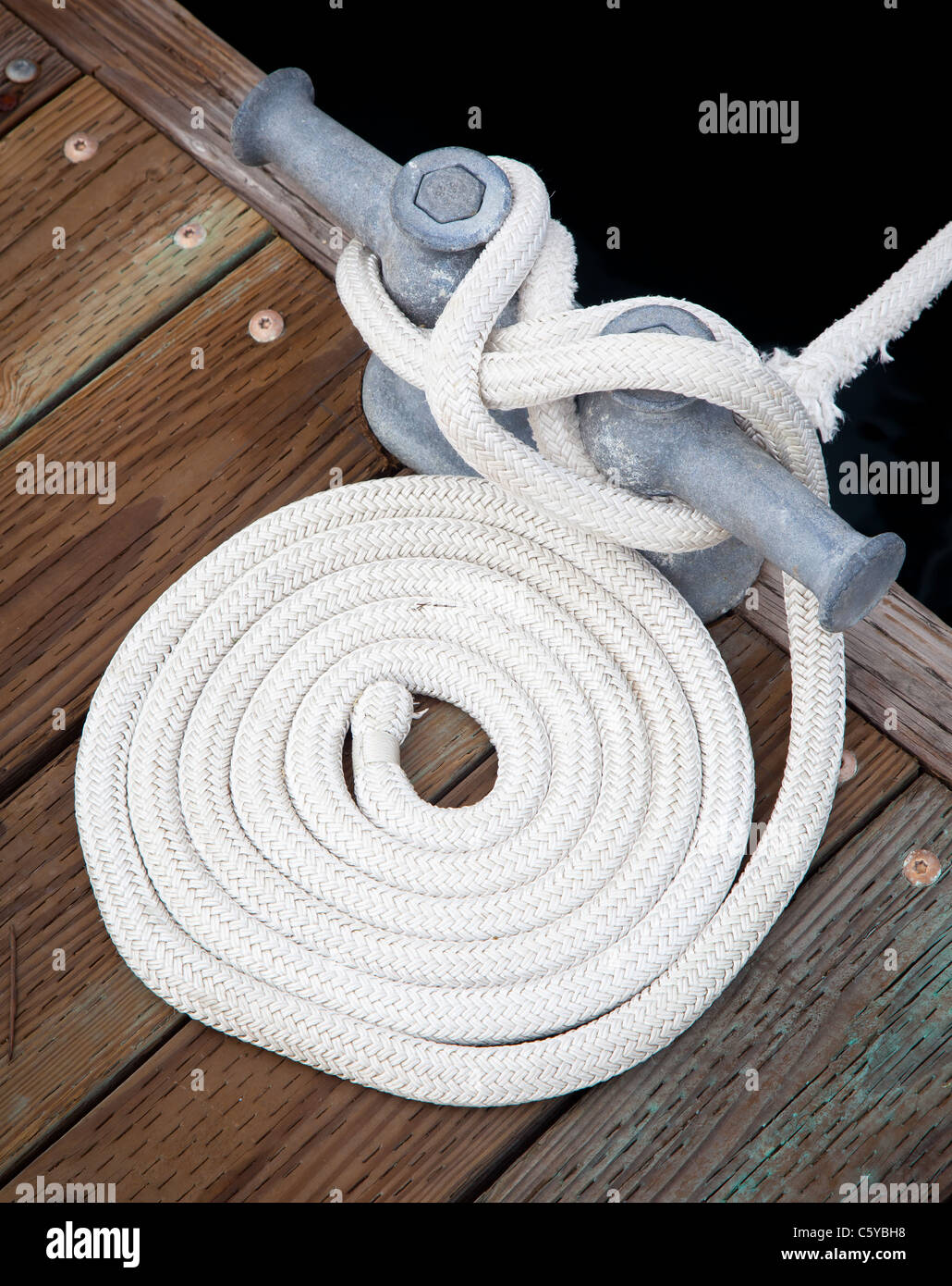 terrorismo Superposición Confidencial Como amarrar un bote fotografías e imágenes de alta resolución - Alamy terrorismo Superposición Confidencial Como amarrar un bote fotografías e imágenes de alta resolución - Alamy