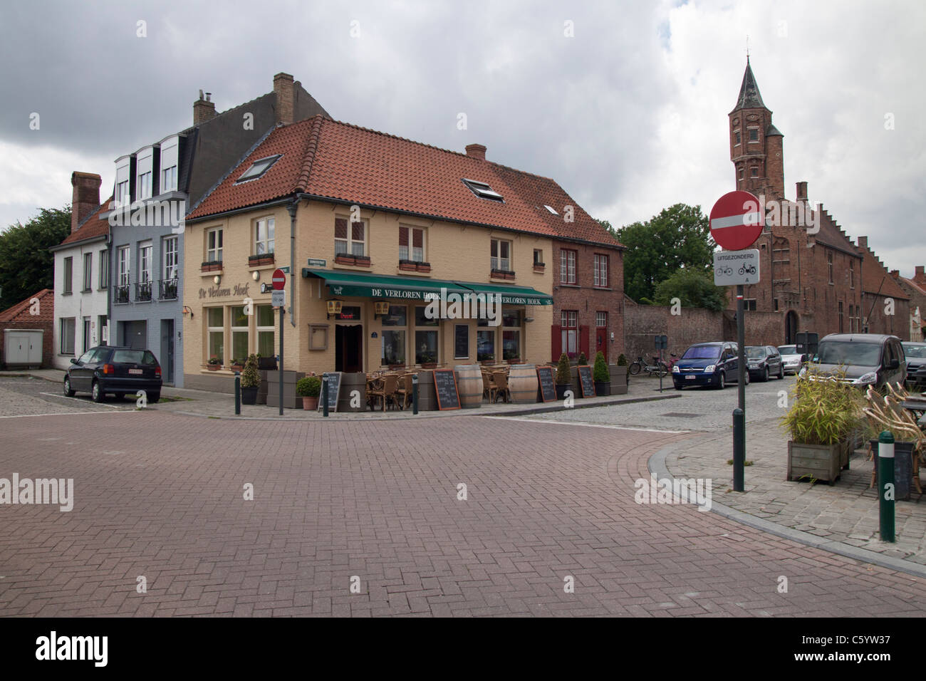 Escena callejera en Brujas, Bélgica. Foto de stock
