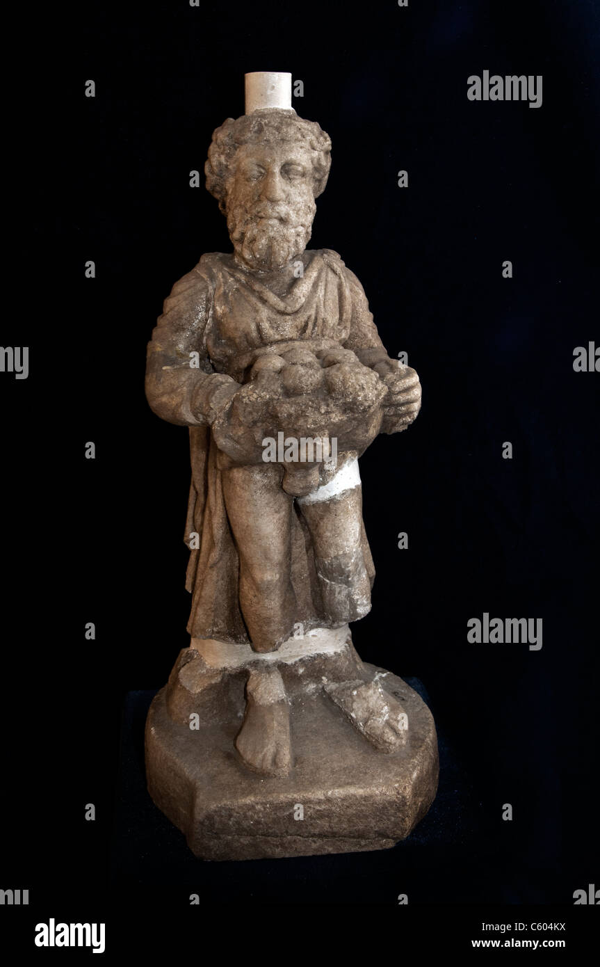 Estatuilla romana de mármol Perge Perge1 - 2% AD Turquía Foto de stock