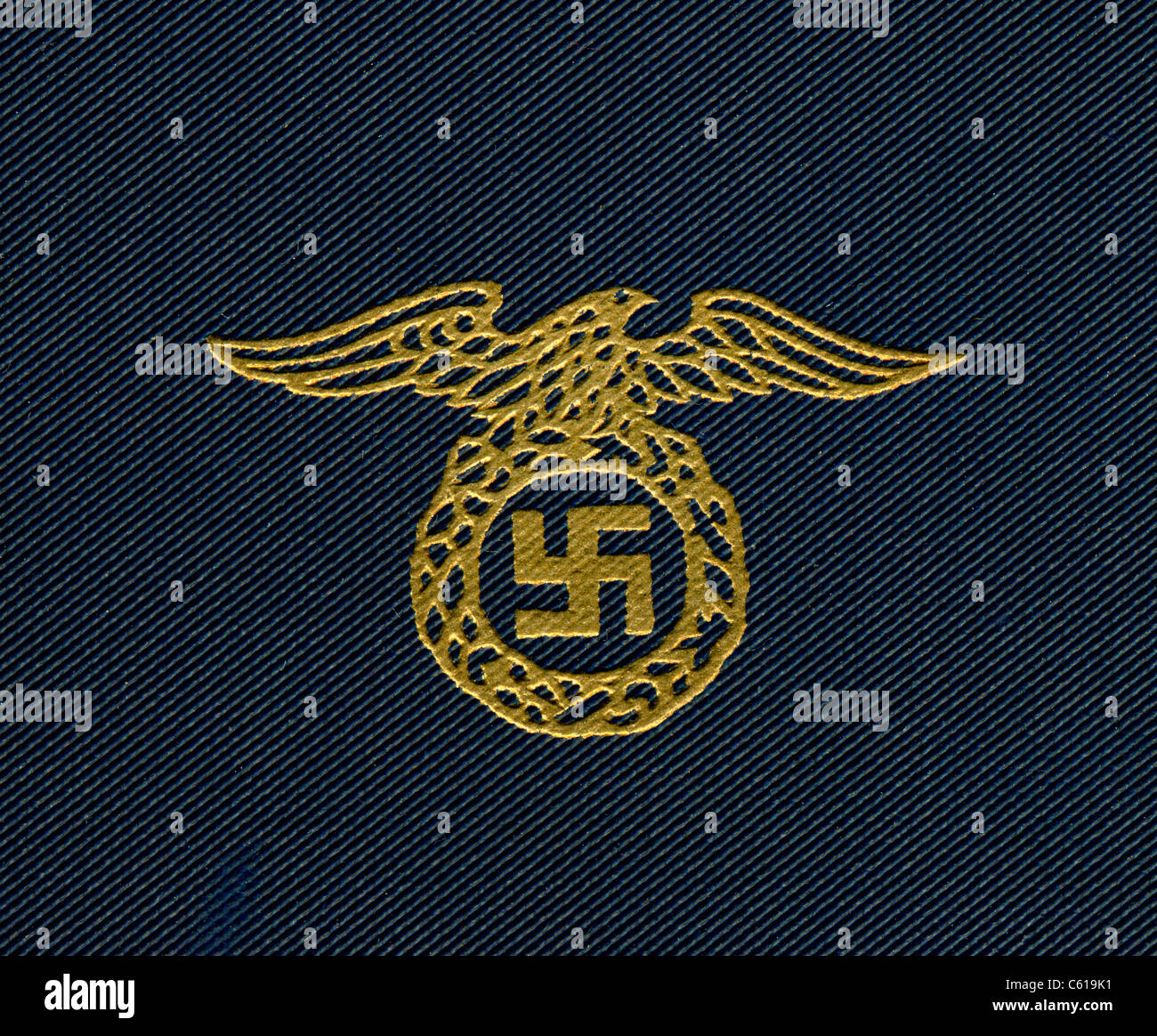 Esvástica águila nazi fotografías e imágenes de alta resolución - Alamy