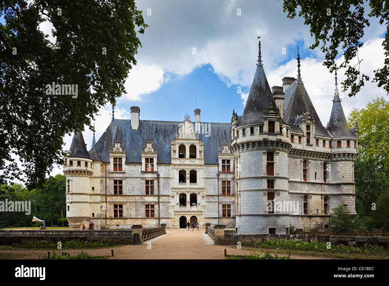 Chateau francés típico, Loire Castillo de Azay-le-Rideau, Indre et Loire, Valle del Loira, Francia, Europa Foto de stock