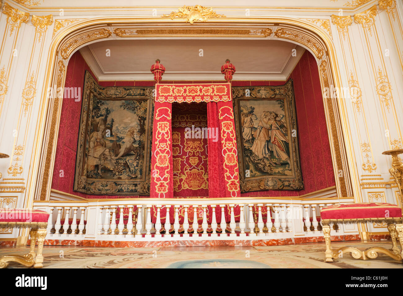 Francia, el Valle del Loira, el castillo de Chambord, el rey Luis XIV Dormitorio Foto de stock