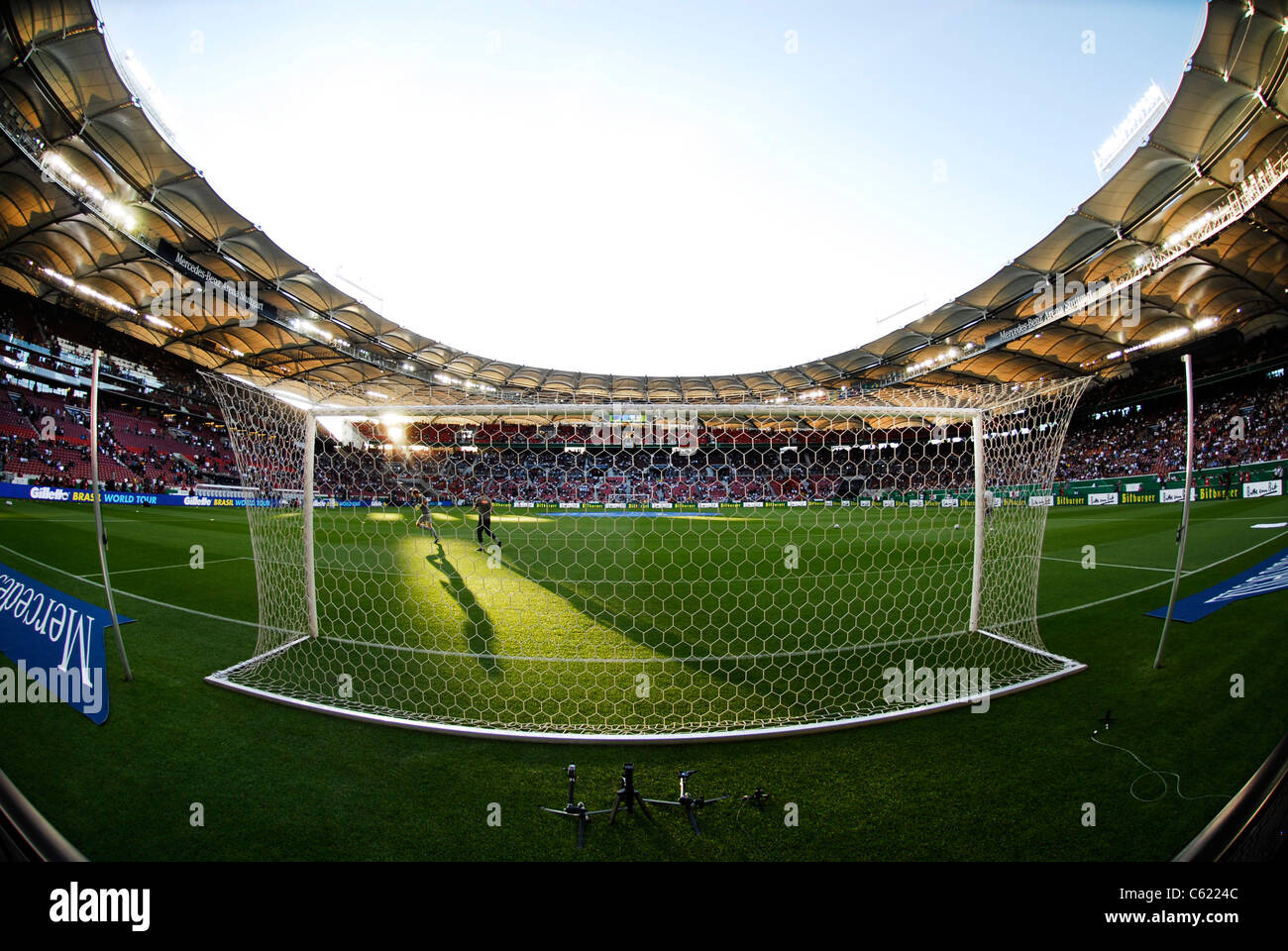 Descripción general de Mercedes-Benz Arena Sports Stadium en Stuttgart, Alemania Foto de stock