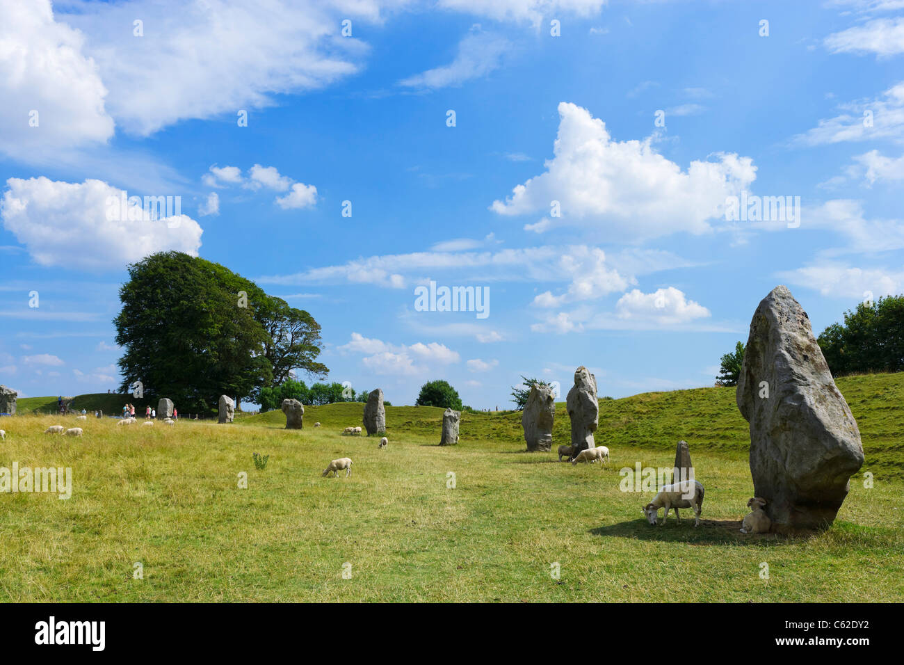 El histórico círculo de piedra de Avebury, Wiltshire, Inglaterra, Reino Unido. Foto de stock