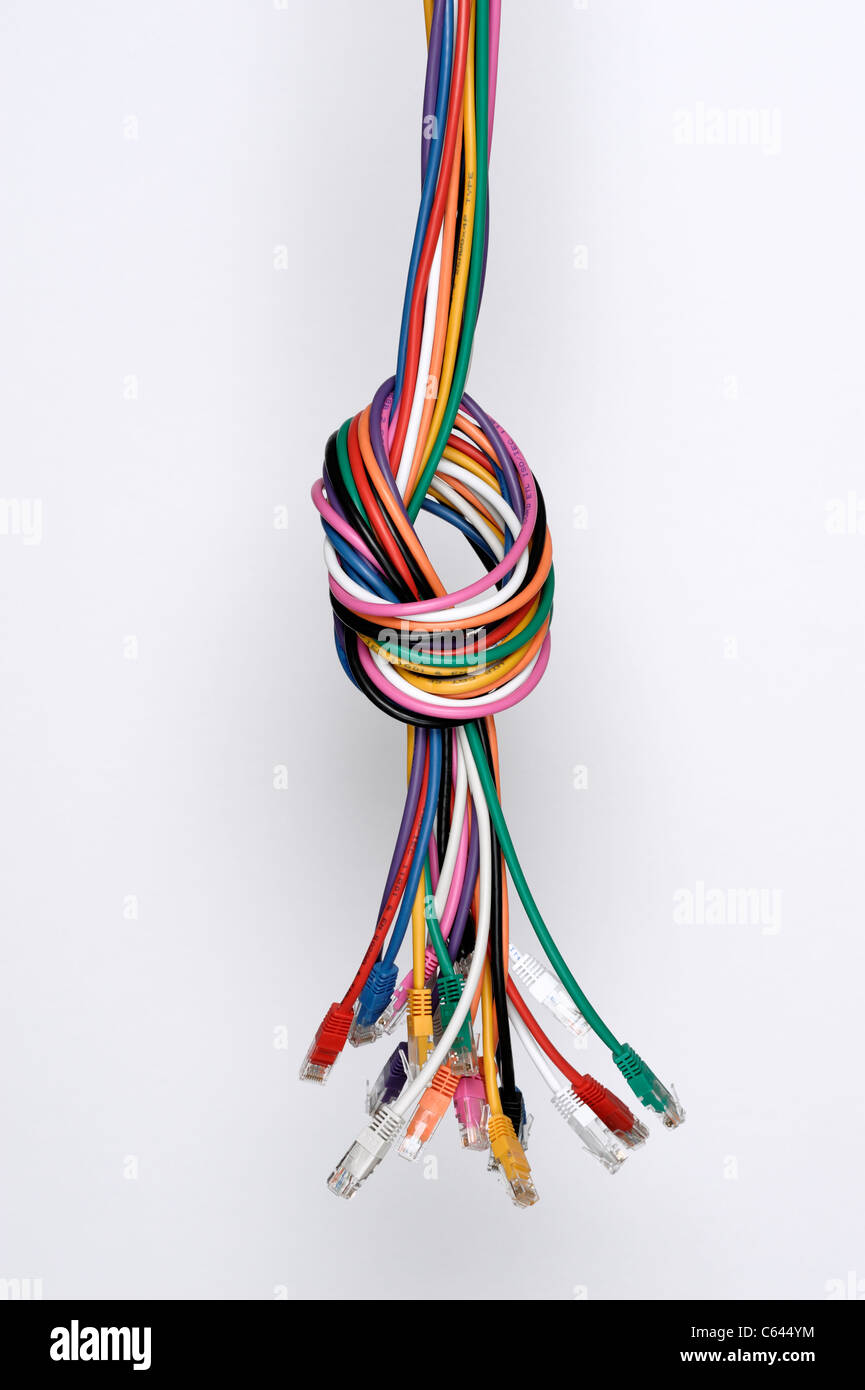 Colores de los cables de red del equipo Foto de stock