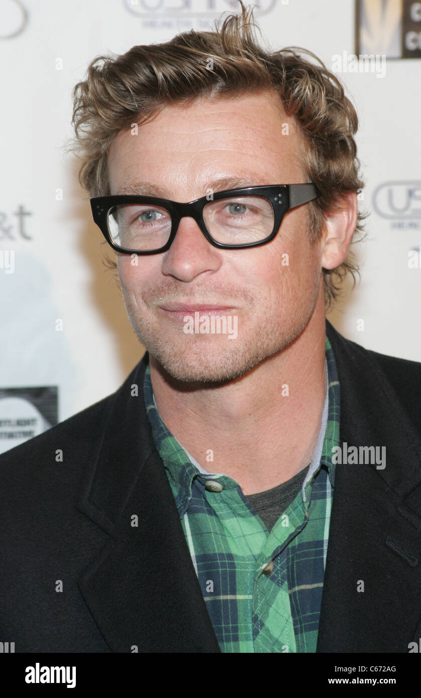 Simon Baker en la terminal de llegadas para el año 2011 Premios Iniciativa creativa coalición Spotlight, TAO en el ascensor, Park City, Utah, 24 de enero de Foto de stock