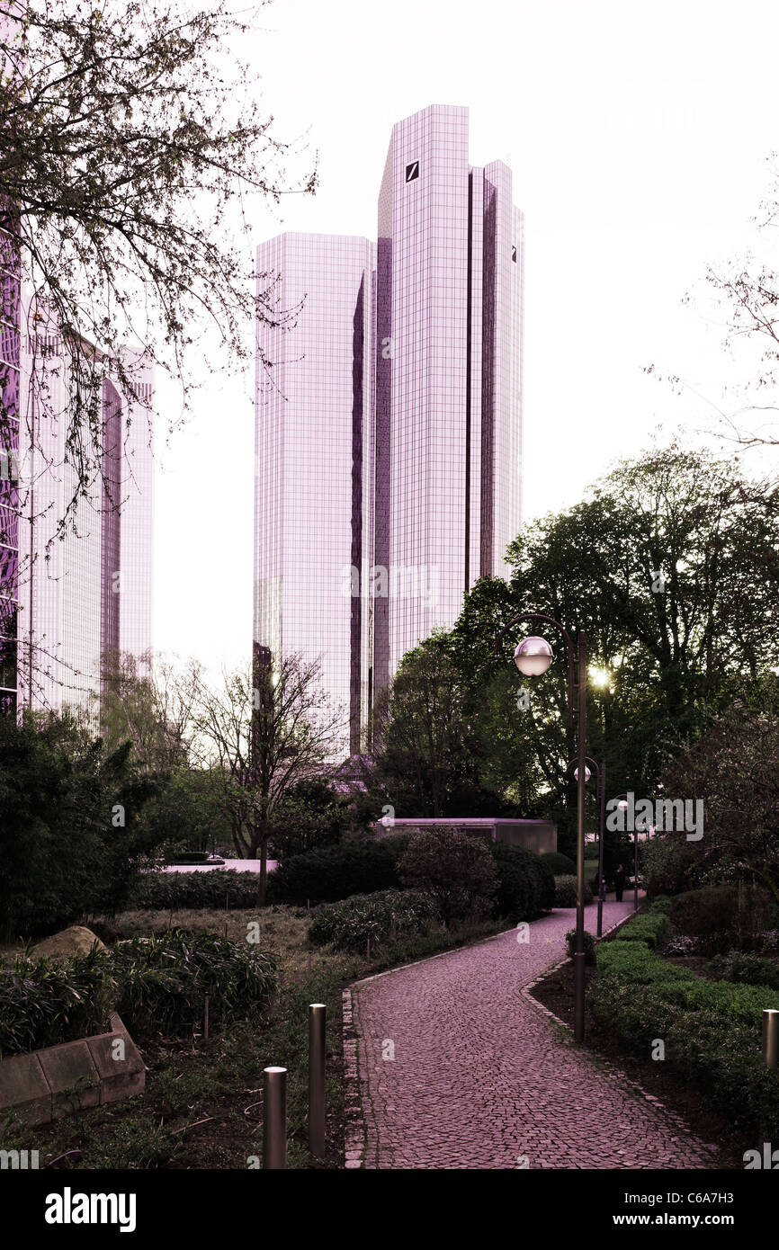 DB Deutsche Bank Tower Frankfurt am Main, Hesse, Alemania ...
