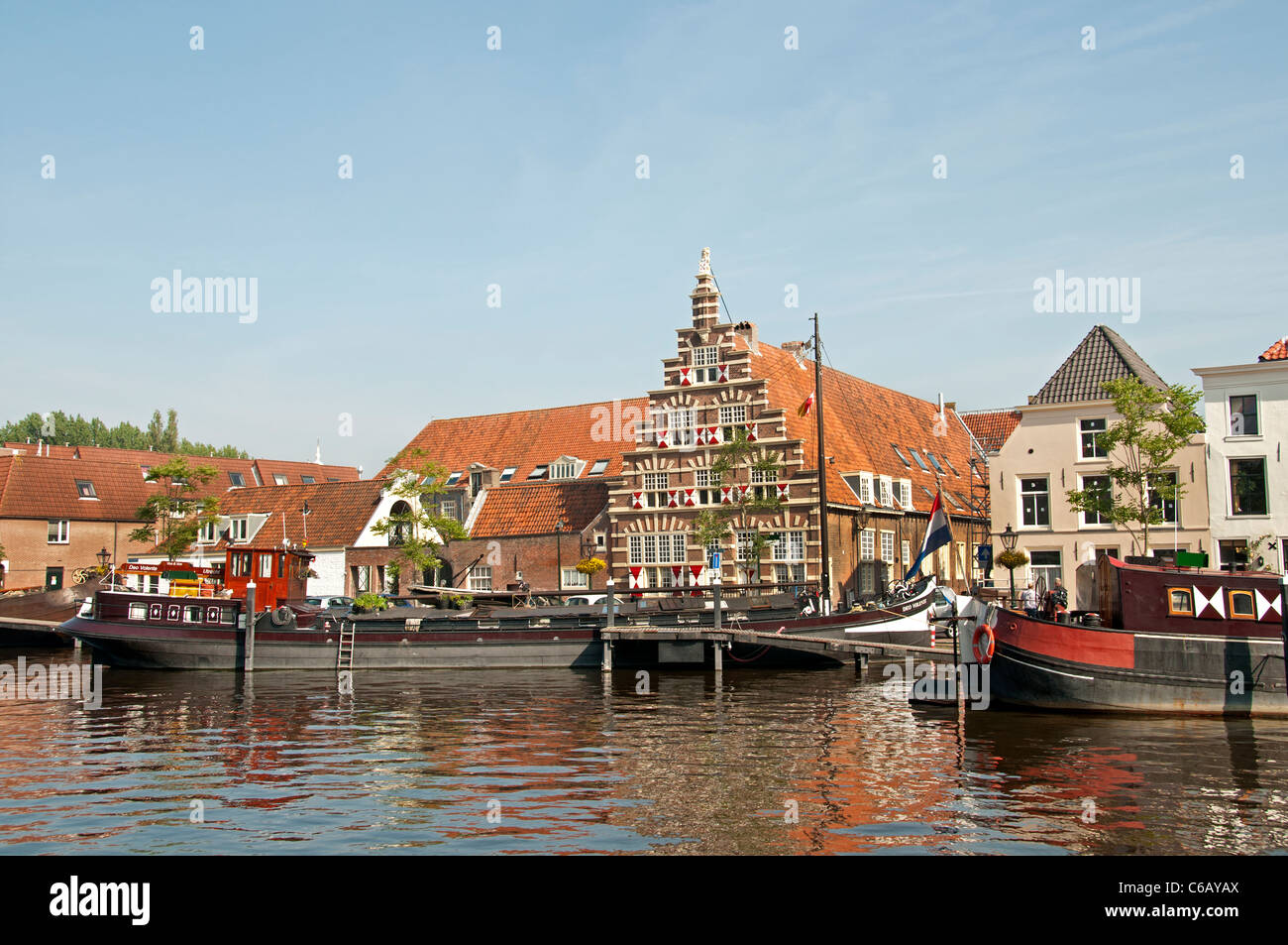 Puerto Viejo Stadstimmerwerf Leiden Países Bajos Holanda nueva Rin Galgewater Nieuwe Rijn Foto de stock