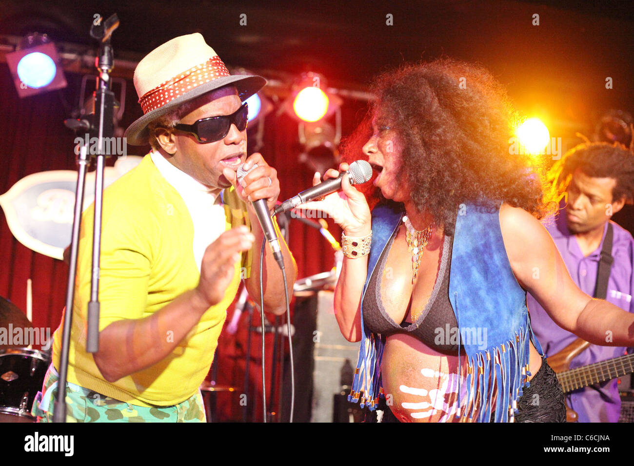 Corey Glover, de color vivo y Sophia Ramos BB King's presenta un all star  salute funkraiser de legendarios P-Funk estados Fotografía de stock - Alamy