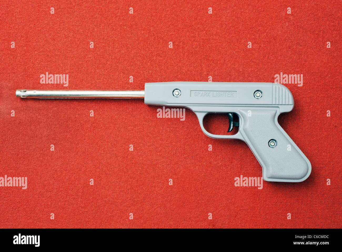 Pistola de chispa fotografías e imágenes de alta resolución - Alamy