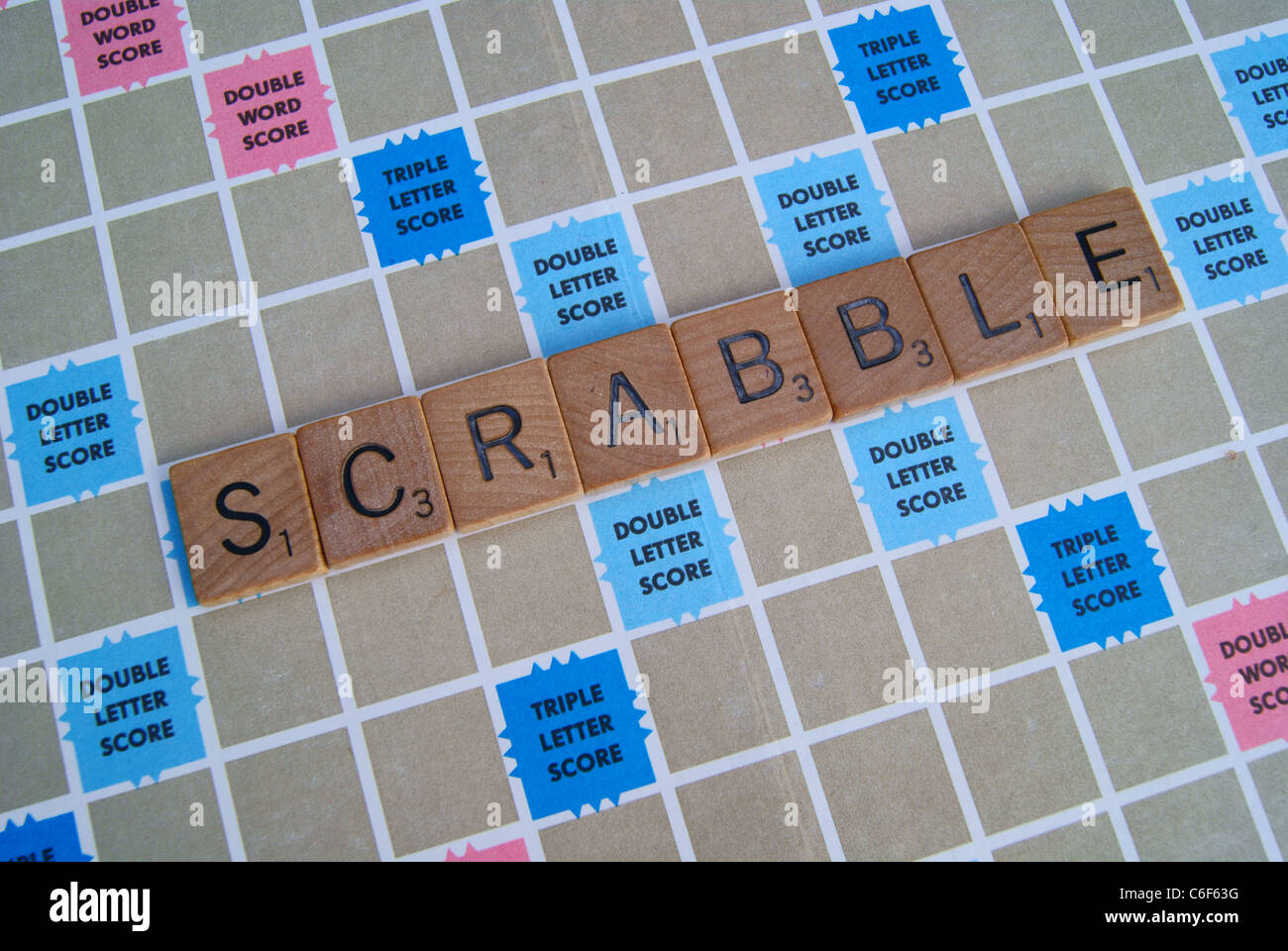 El clásico juego de mesa Scrabble Foto de stock