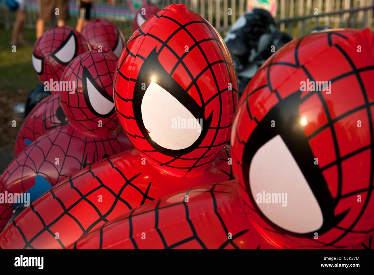oído Doméstico Acuario Spiderman balón inflable Fotografía de stock - Alamy