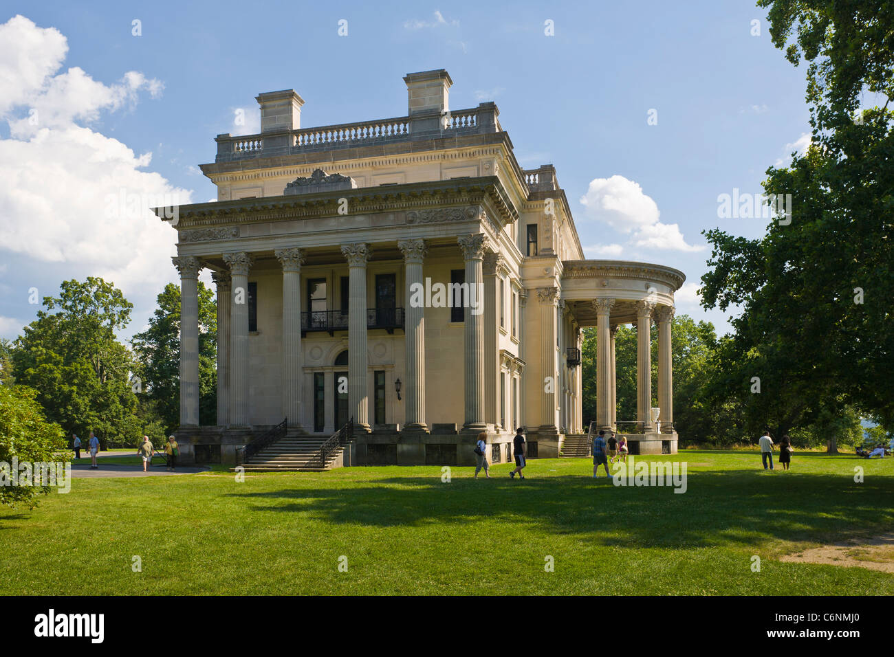 Mansión Vanderbilt, lugar histórico nacional en la ciudad de Hudson Valley de Hyde Park, Nueva York Foto de stock
