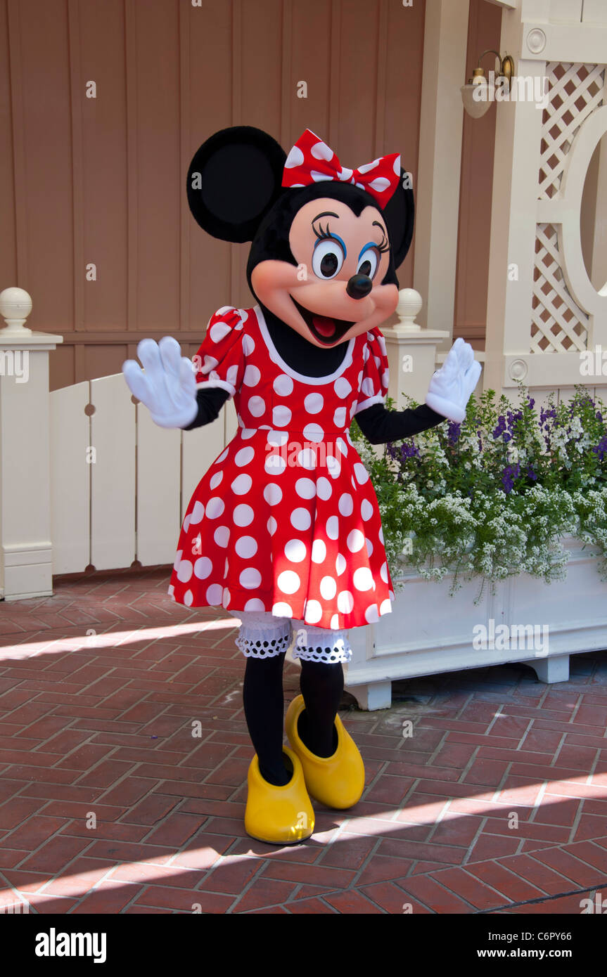 Personaje Minnie Mouse en Disneyland en Anaheim California Fotografía de  stock - Alamy