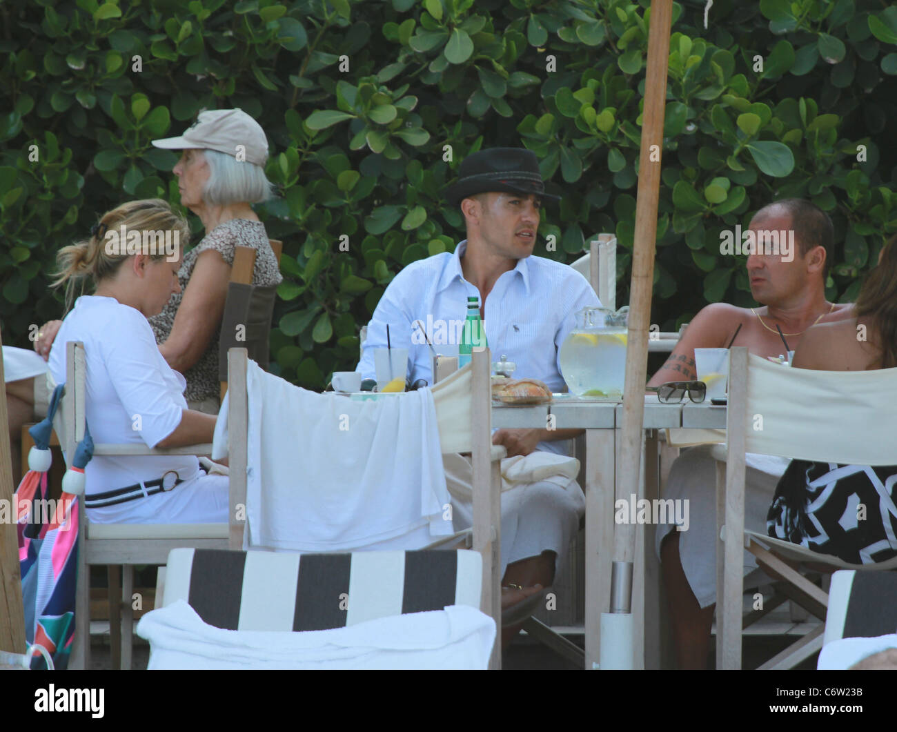 Fabio Cannavaro y su esposa Daniela Cannavaro en su hotel mientras toma unas cortas vacaciones Fabio Cannavaro y su esposa Daniela Cannavaro en su hotel mientras toma unas cortas vacaciones