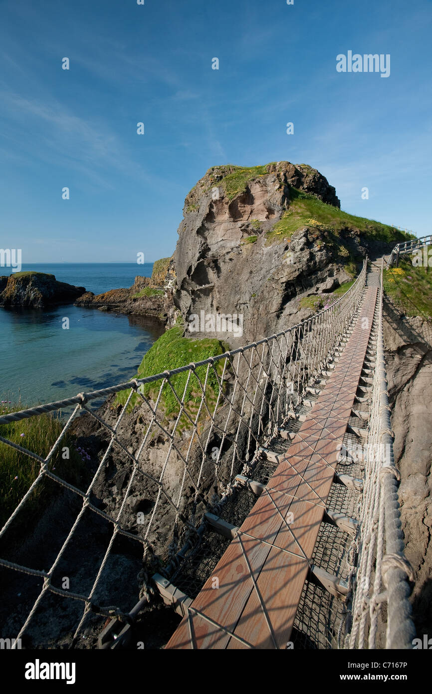 Carrick-A-Rede Rope Bridge Foto de stock