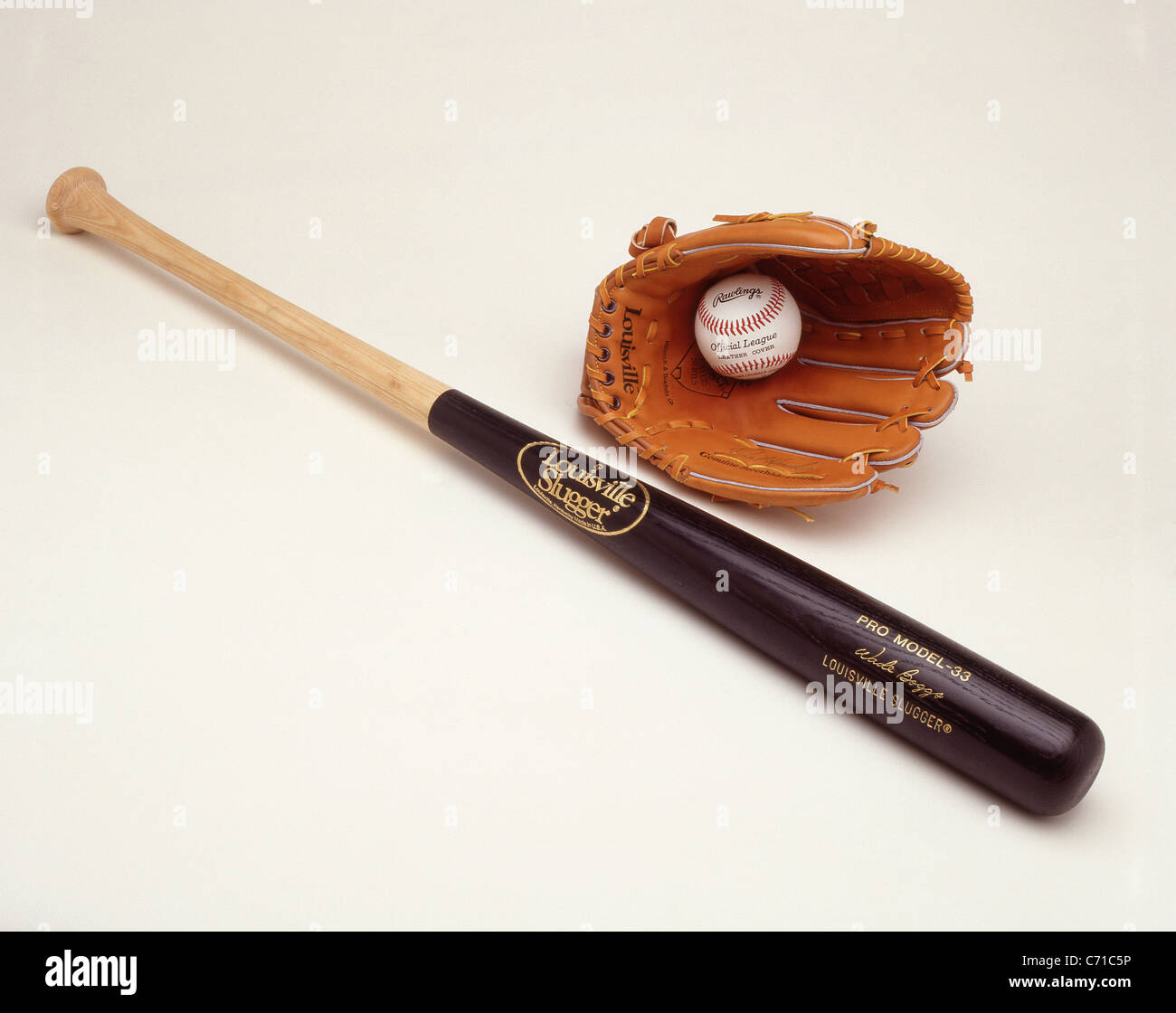 Bola de palo de béisbol fotografías e imágenes de alta resolución - Alamy