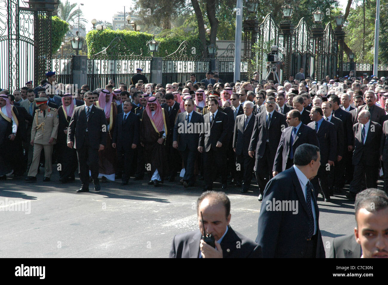 Los Jefes de Estado y personalidades caminar con Egipto Mubarak, Ben