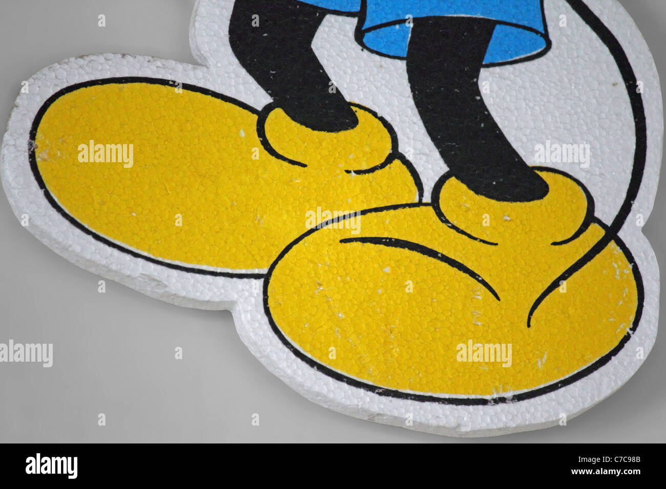 Los zapatos de Mickey Mouse, Recorte Fotografía de stock - Alamy