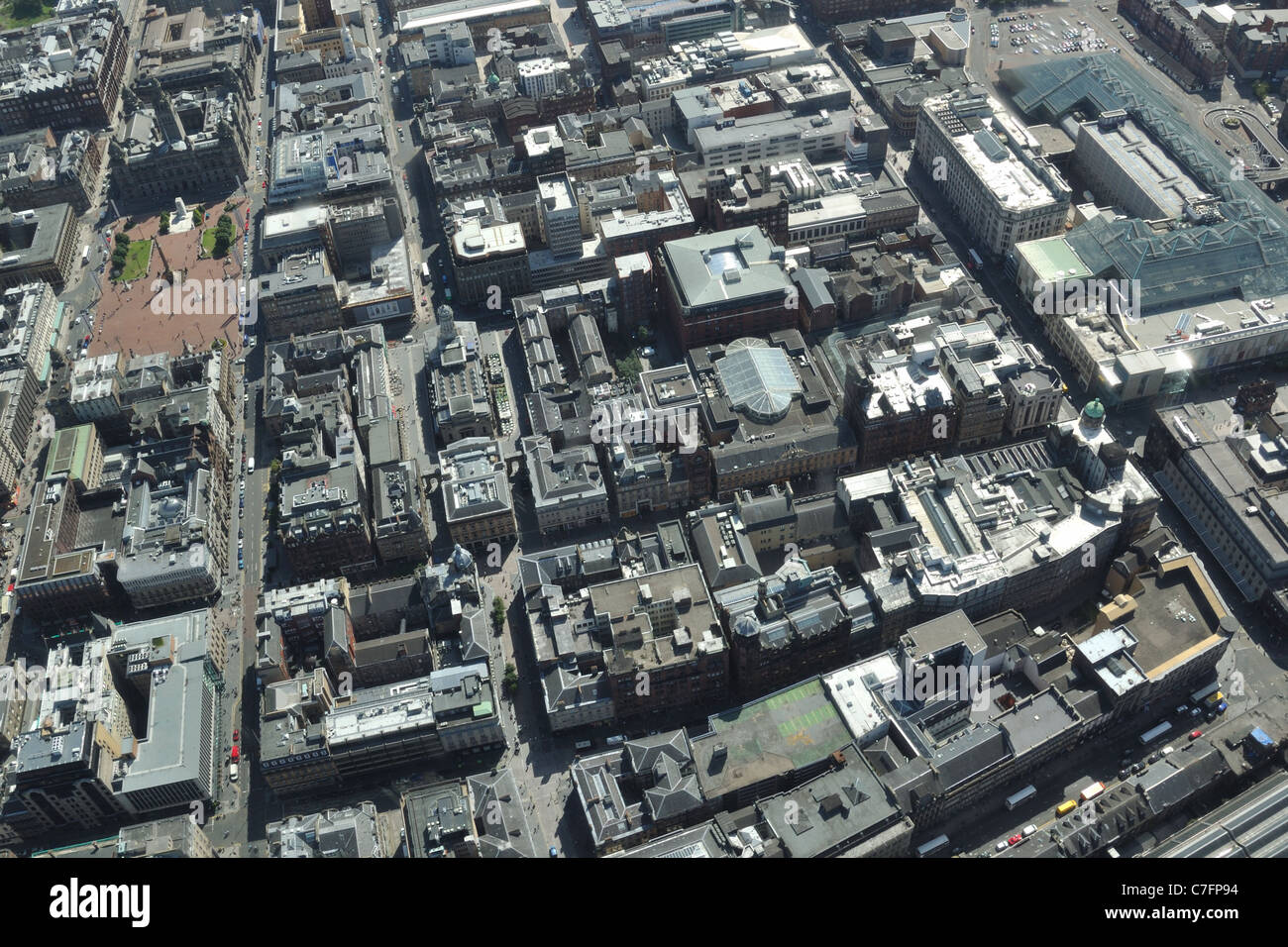 Glasgow City Centre grid layout, Escocia, Reino Unido, Europa desde el aire Foto de stock