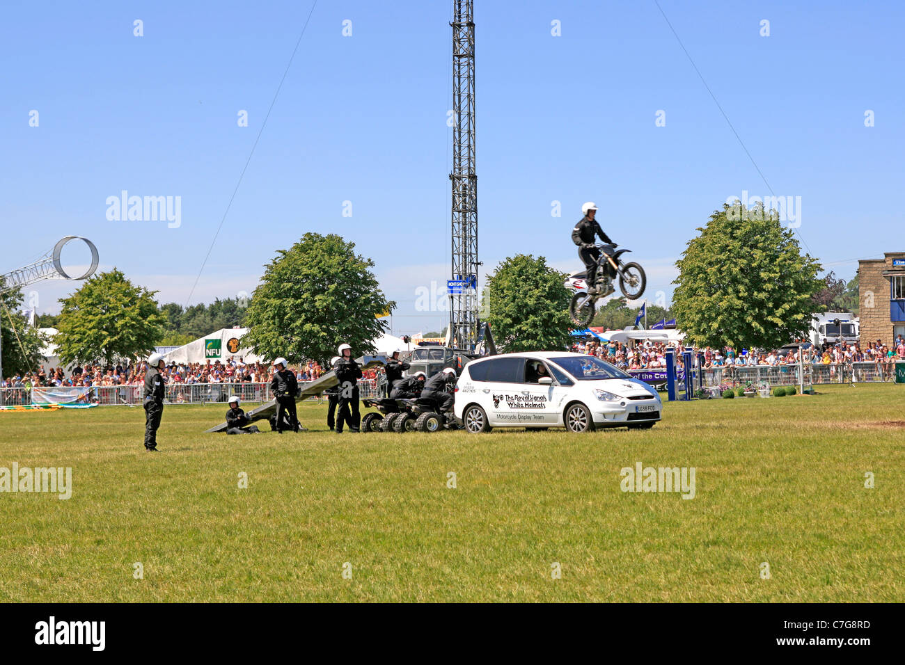 Royal Corp de señales motocicleta Mostrar Equipo en el Bath & West show en Somerset Foto de stock