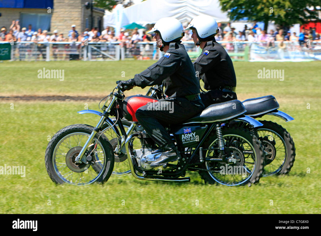 Royal Corp de señales motocicleta Mostrar Equipo en el Bath & West show en Somerset Foto de stock