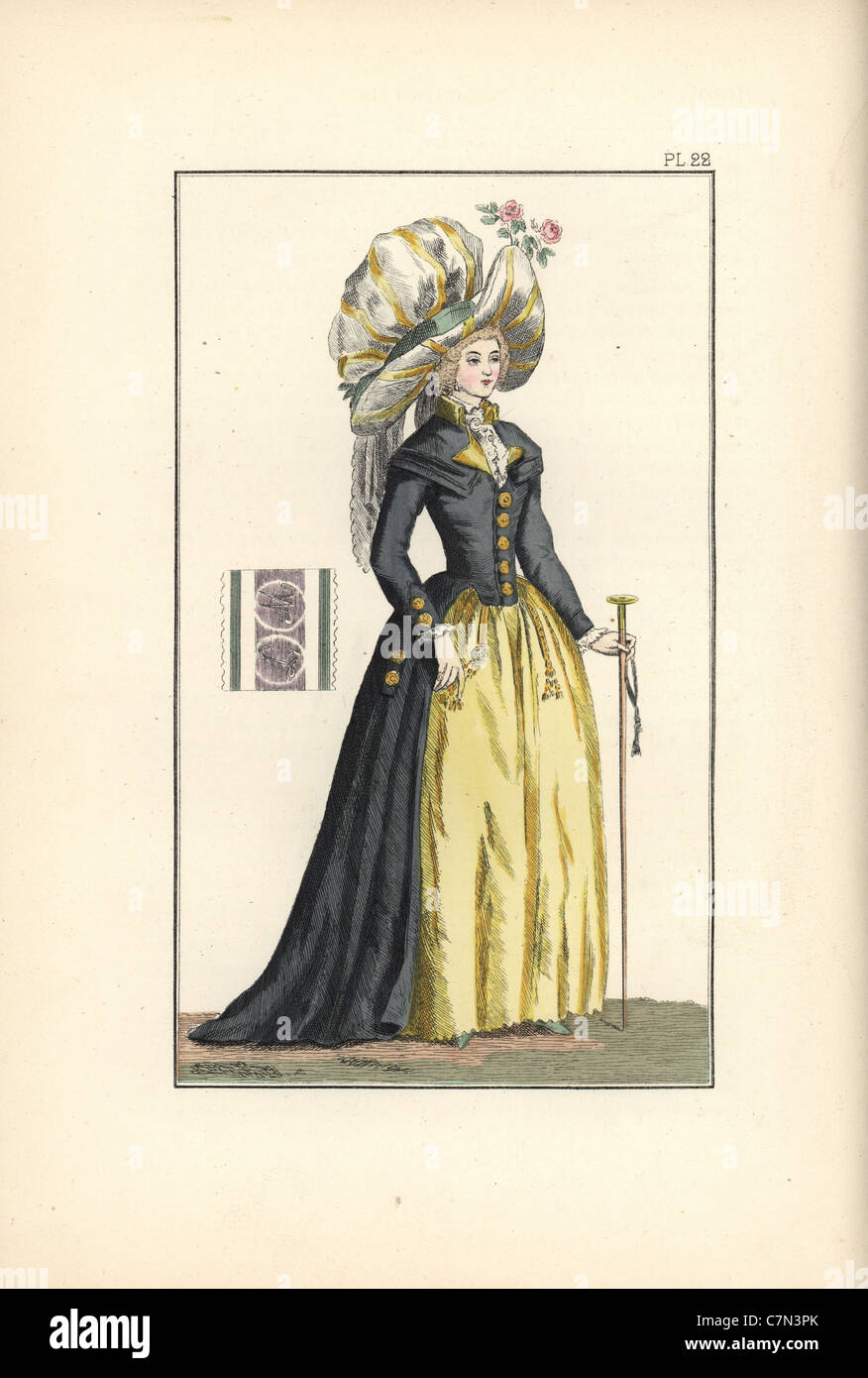 Mujer en redingote con cuatro collares, vistiendo un sombrero anónimo, y una "cinta de amor' con L. M. (elle aime). Foto de stock