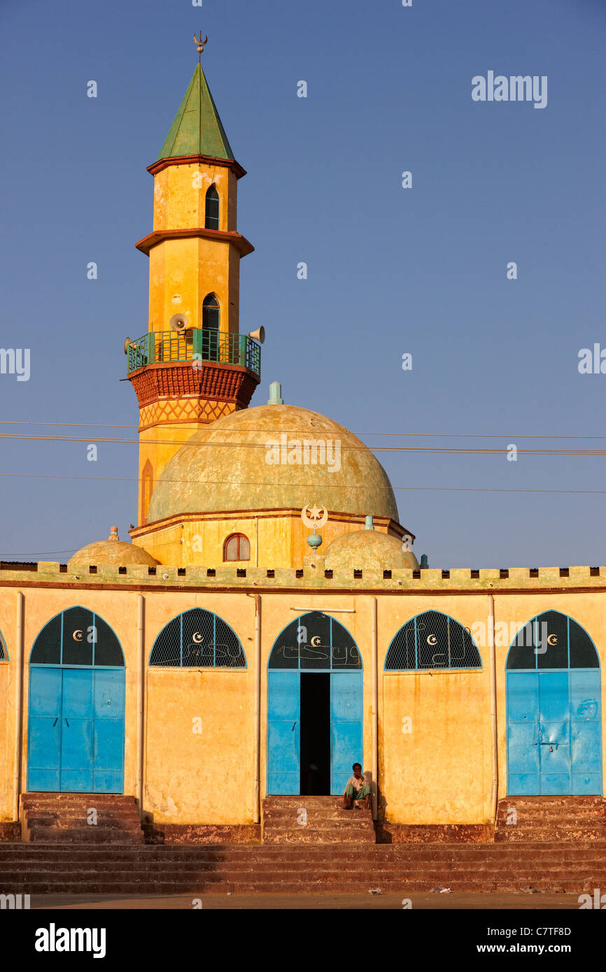 Gran Mezquita Jami'Atiek (e), Keren, Eritrea, África Foto de stock