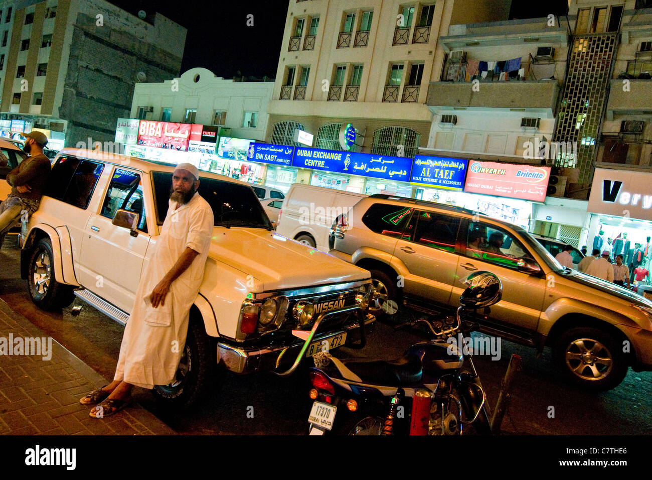 Los Emiratos Árabes Unidos, Dubai, escena urbana Foto de stock
