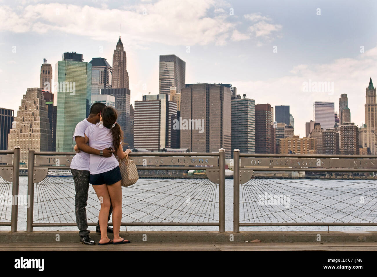 Los Estados Unidos, Nueva York, Manhattan, Ciudad de Nueva York, la pareja de enamorados Foto de stock