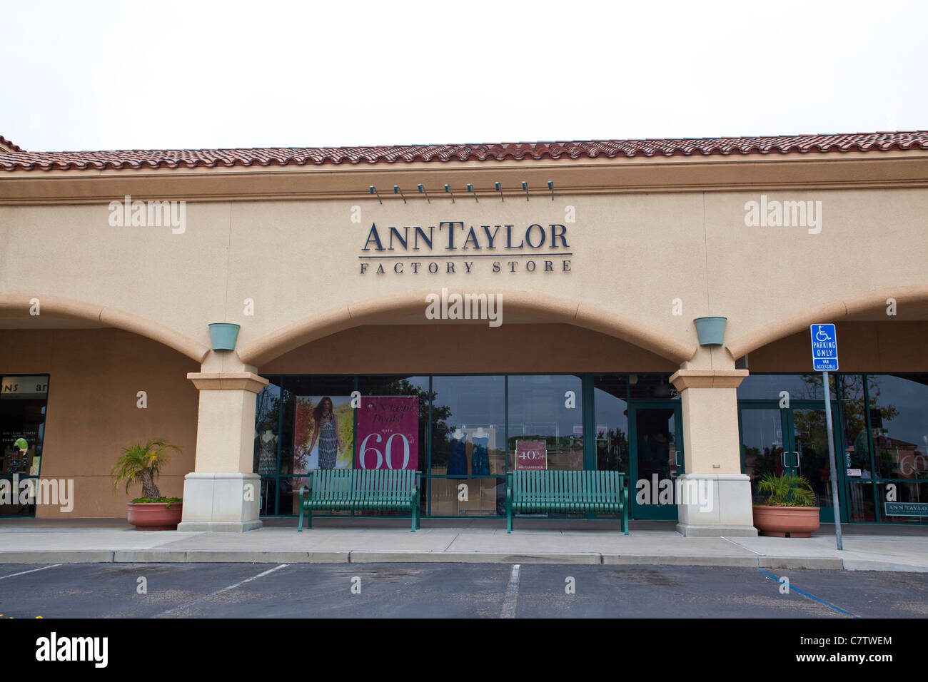Una tienda de Ann Taylor en el Camarillo Outlet Center en Camarillo California Fotografía de stock -