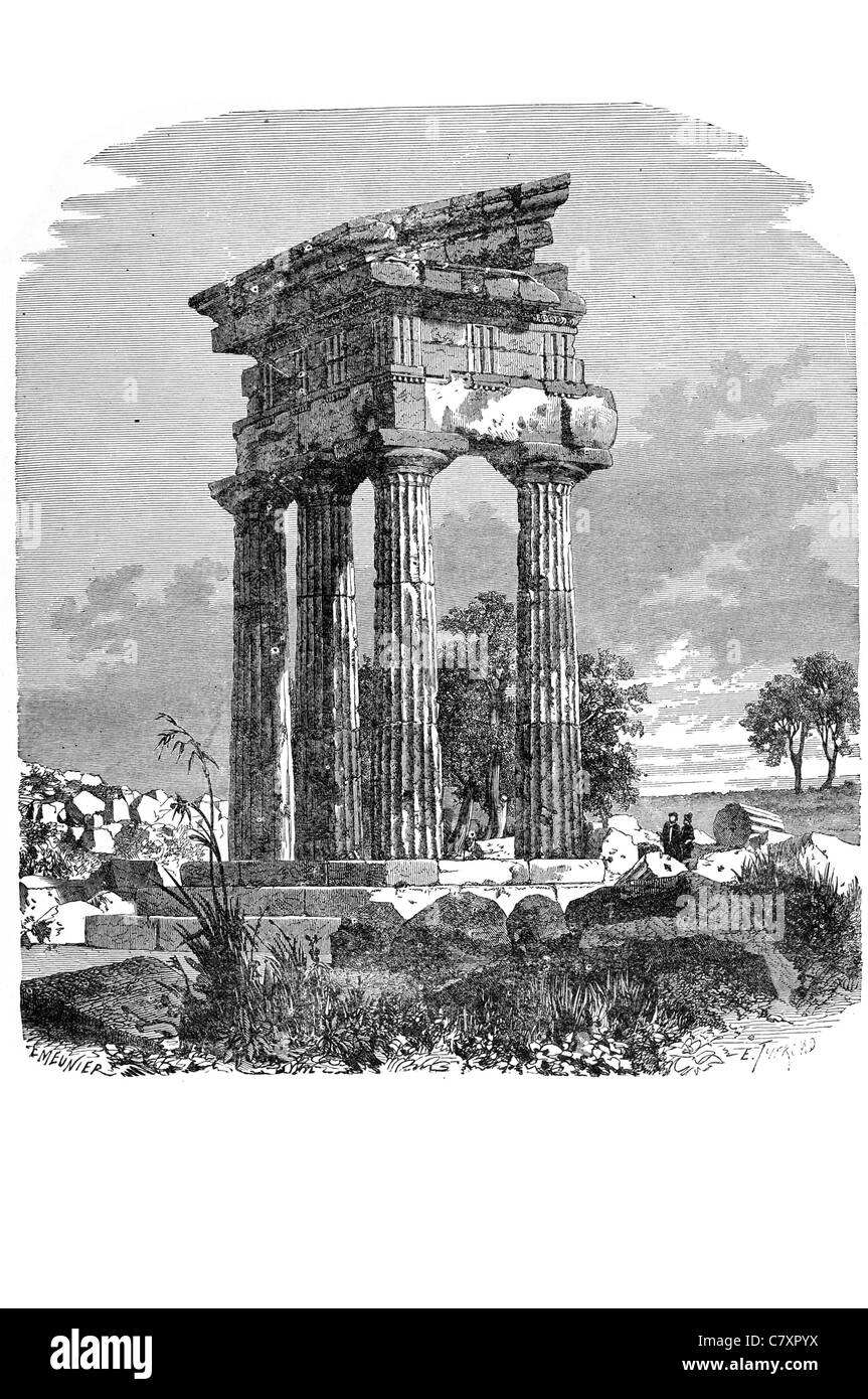 Templo Castor Pollux edificio antiguo Foro Romano Roma Italia Batalla del Lago Regillus octostyle peripteral columnas corintias Foto de stock