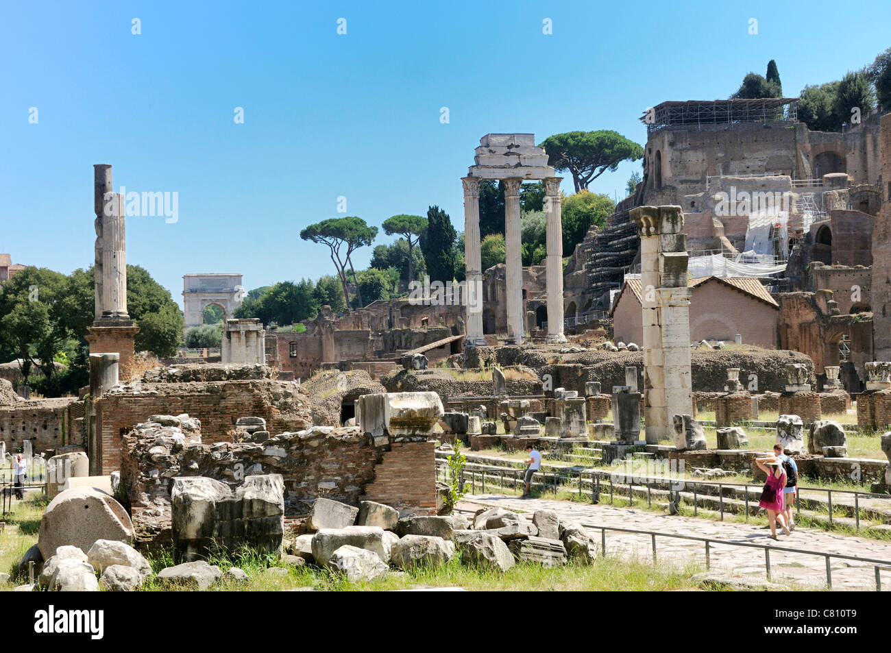 La antigua Roma : Via Sacra, el Foro Romano, Roma, Italia, Europa Foto de stock