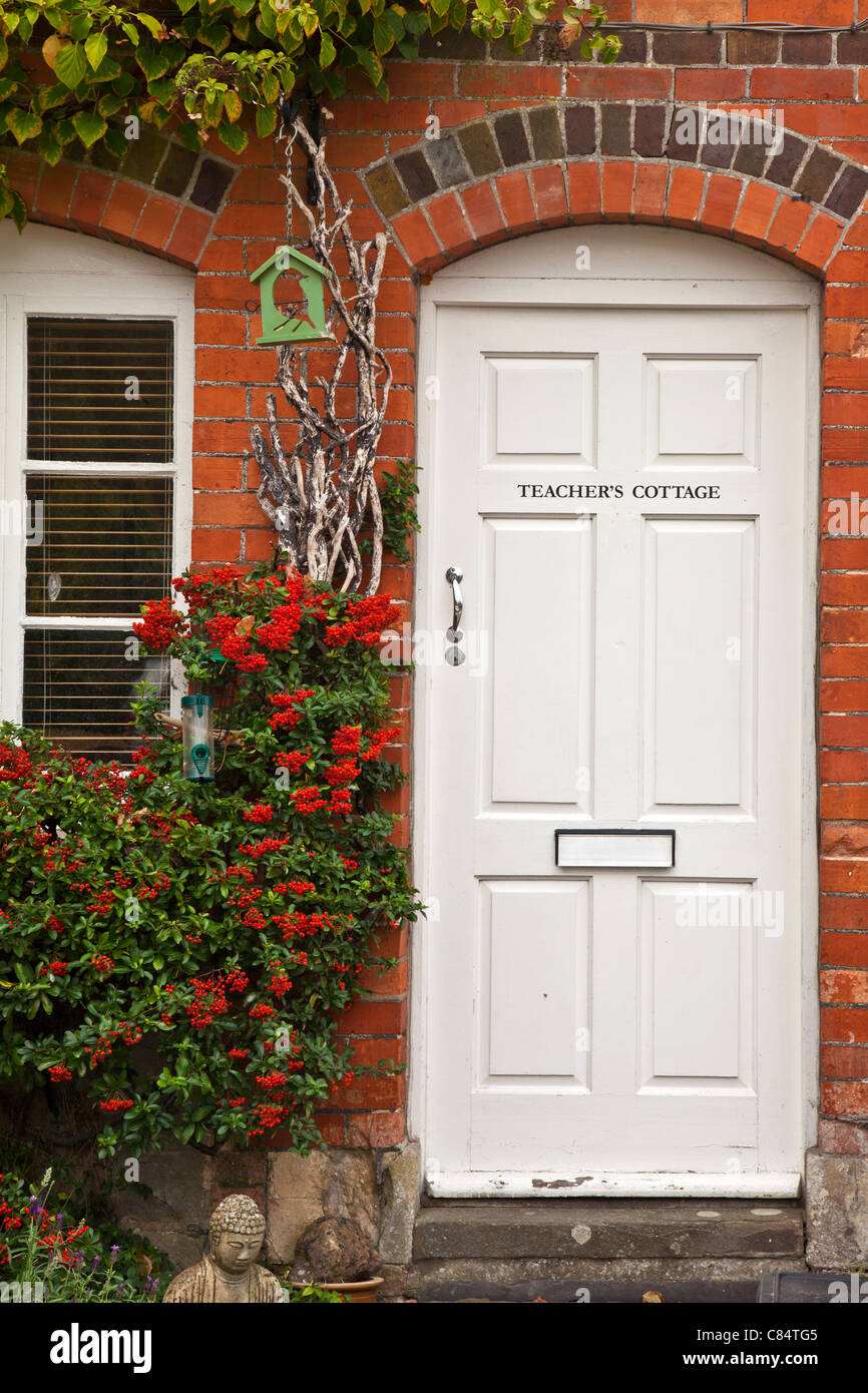 Hogar con puerta y vermiculita - LONDRES - Toolkia