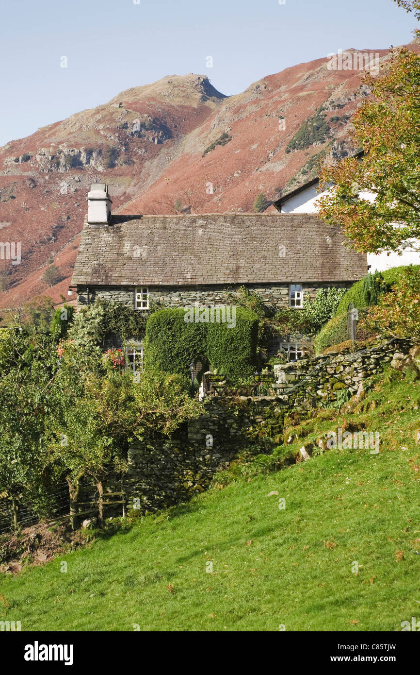 Una tradicional Hill Farm en Langdale, Lake District, Cumbria, Reino Unido Foto de stock